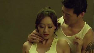cô thư ký xinh đẹp gạ tình với bạn trai cũ